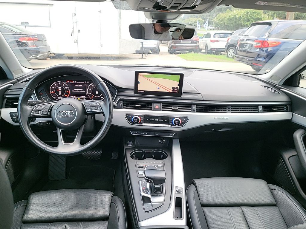 2017 Audi A4 Image 21