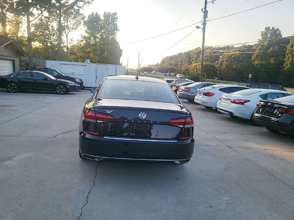 2021 Volkswagen Passat Image 5