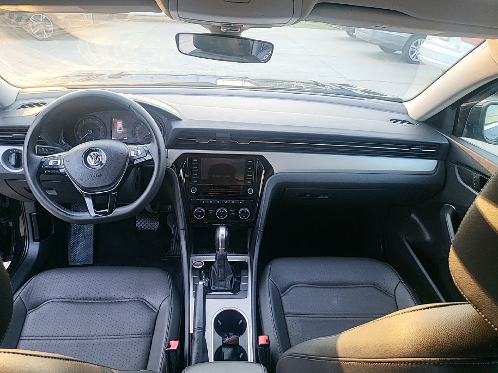 2021 Volkswagen Passat Image 12