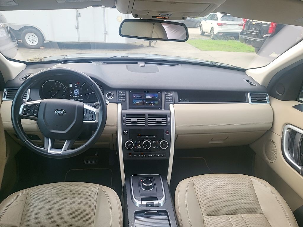 2017 Land Rover Discovery Sport Image 16