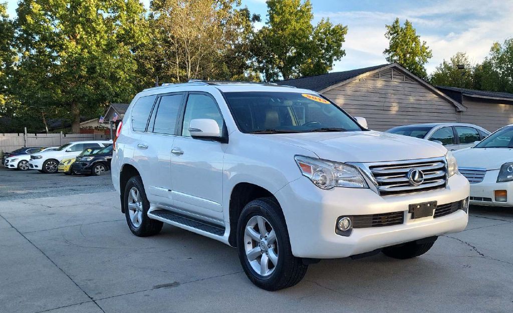 2013 Lexus GX Image 3