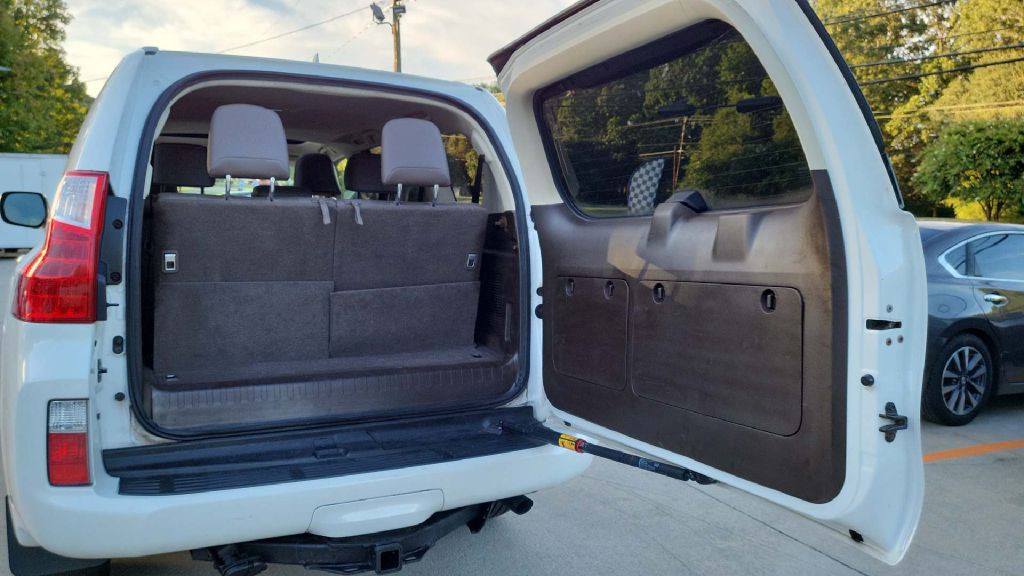 2013 Lexus GX Image 14