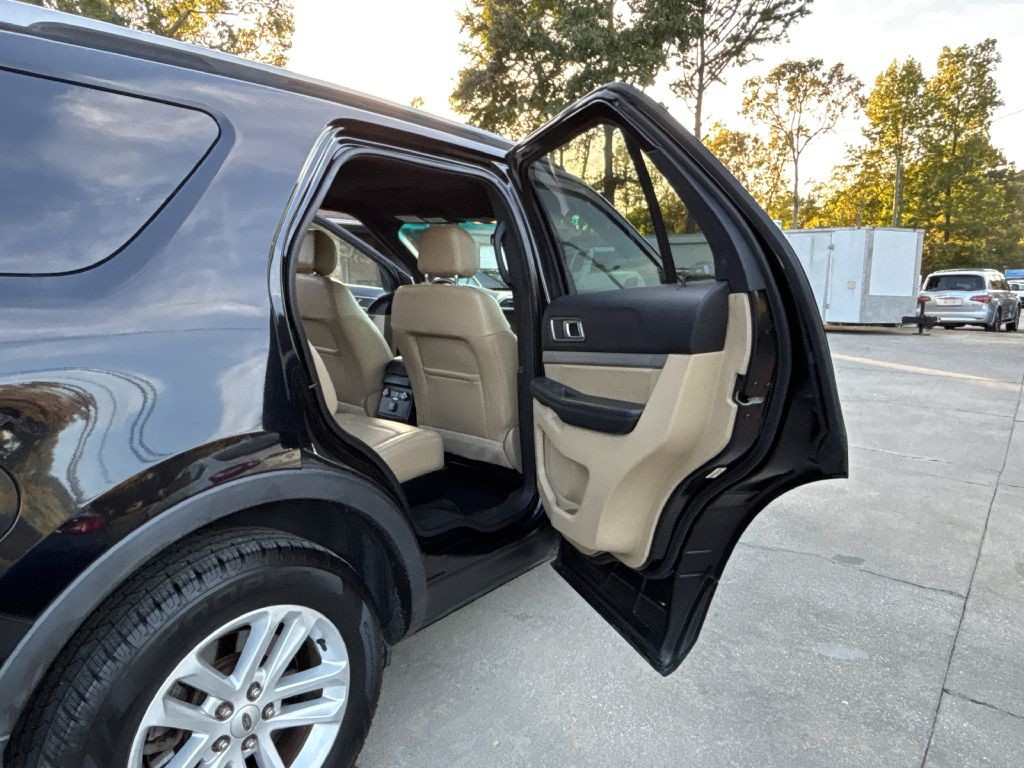 2016 Ford Explorer Image 10