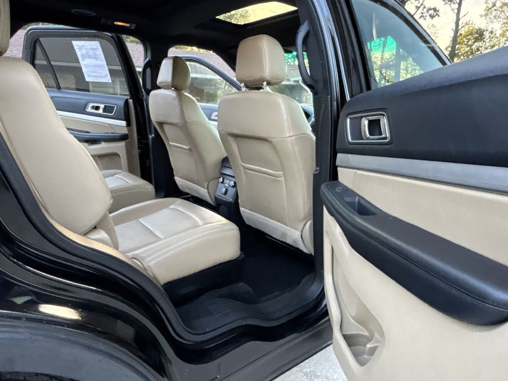 2016 Ford Explorer Image 12