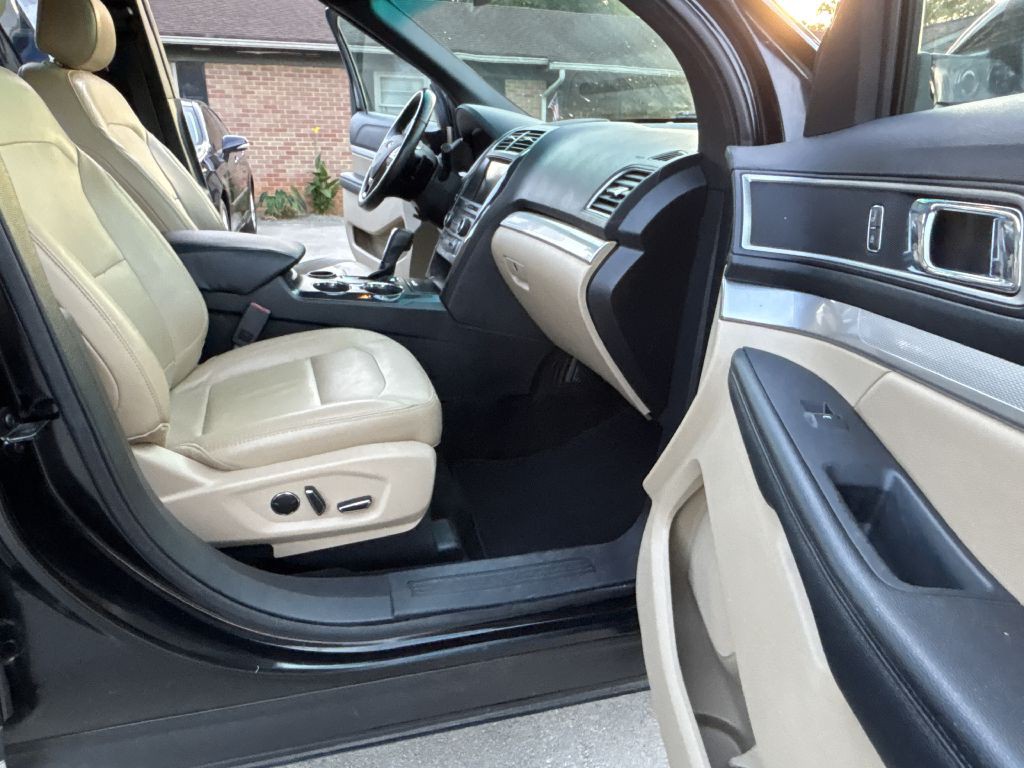 2016 Ford Explorer Image 18