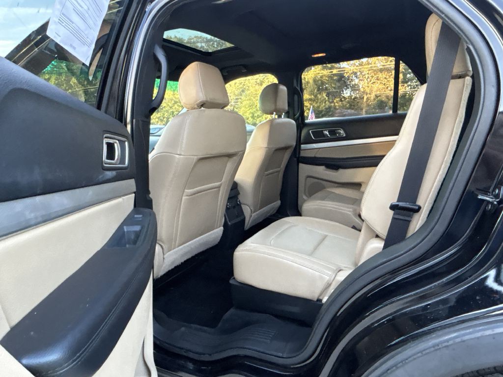 2016 Ford Explorer Image 22