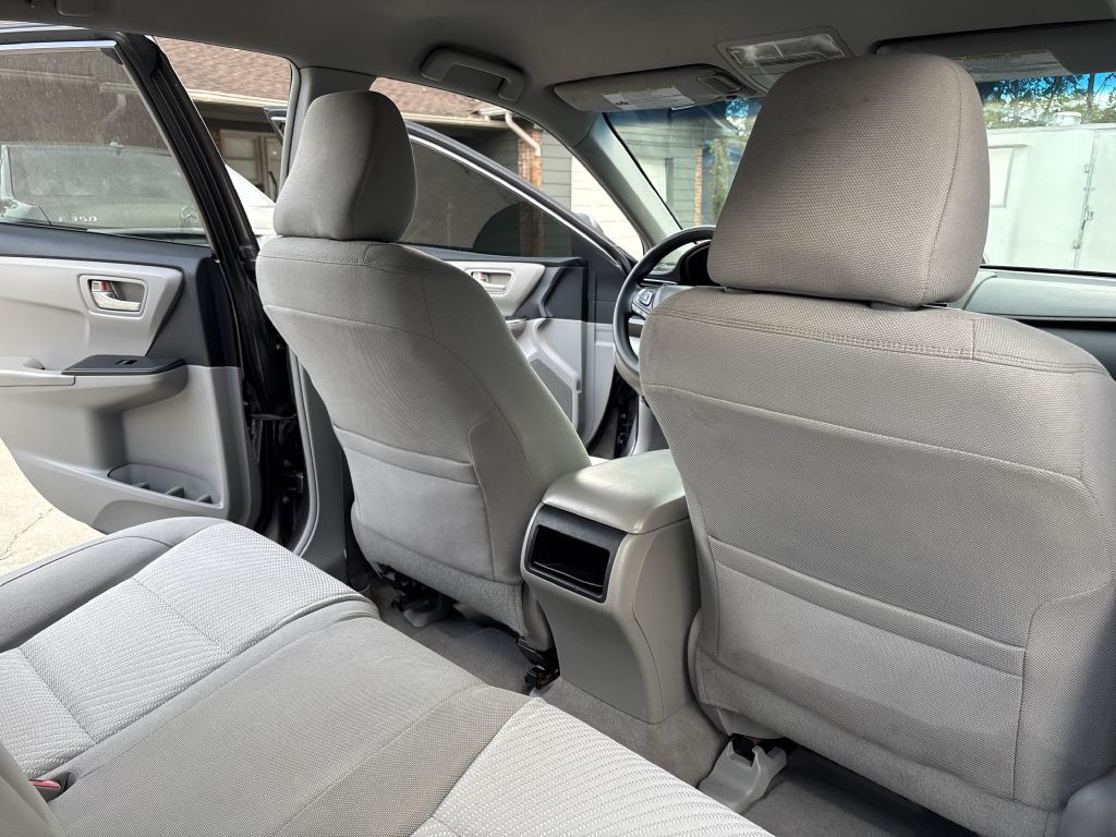 2015 Toyota Camry Image 22