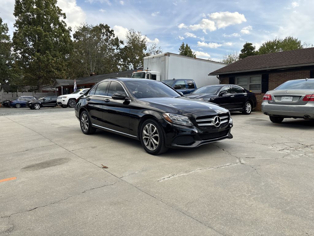 2016 Mercedes-Benz C-Class Image 3