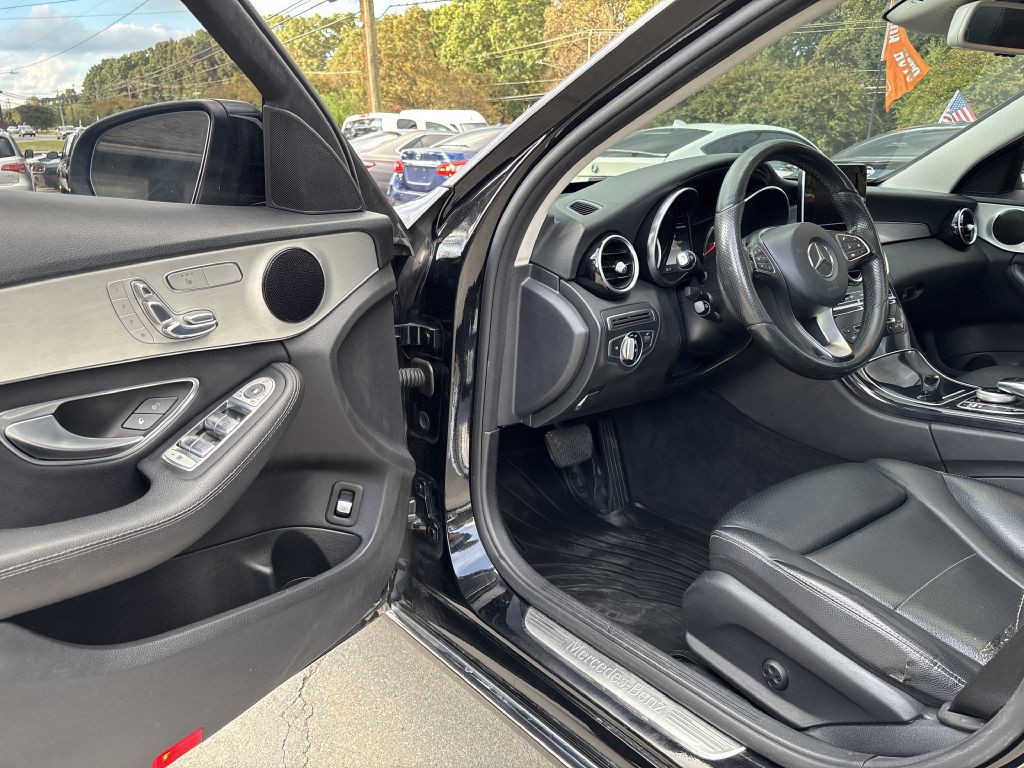 2016 Mercedes-Benz C-Class Image 8