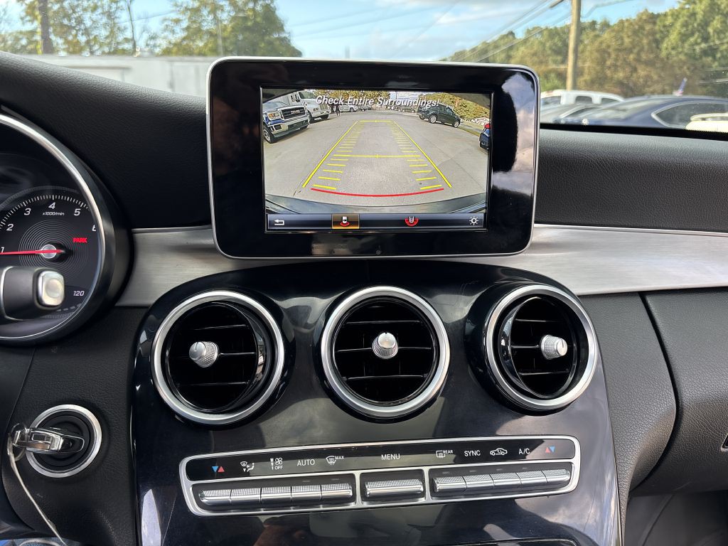 2016 Mercedes-Benz C-Class Image 11