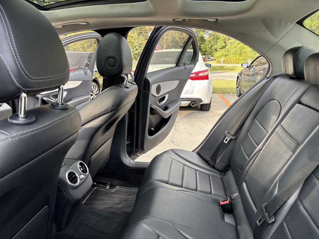 2016 Mercedes-Benz C-Class Image 12