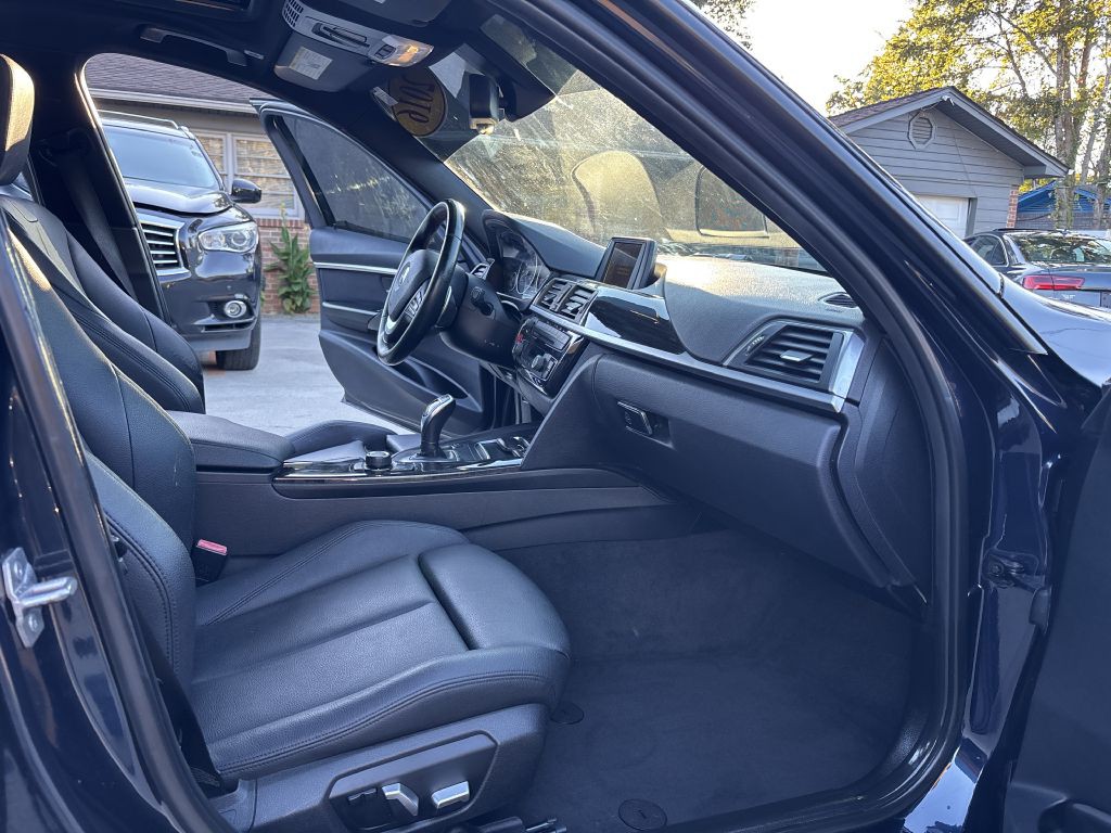 2016 BMW 3 Series Image 9