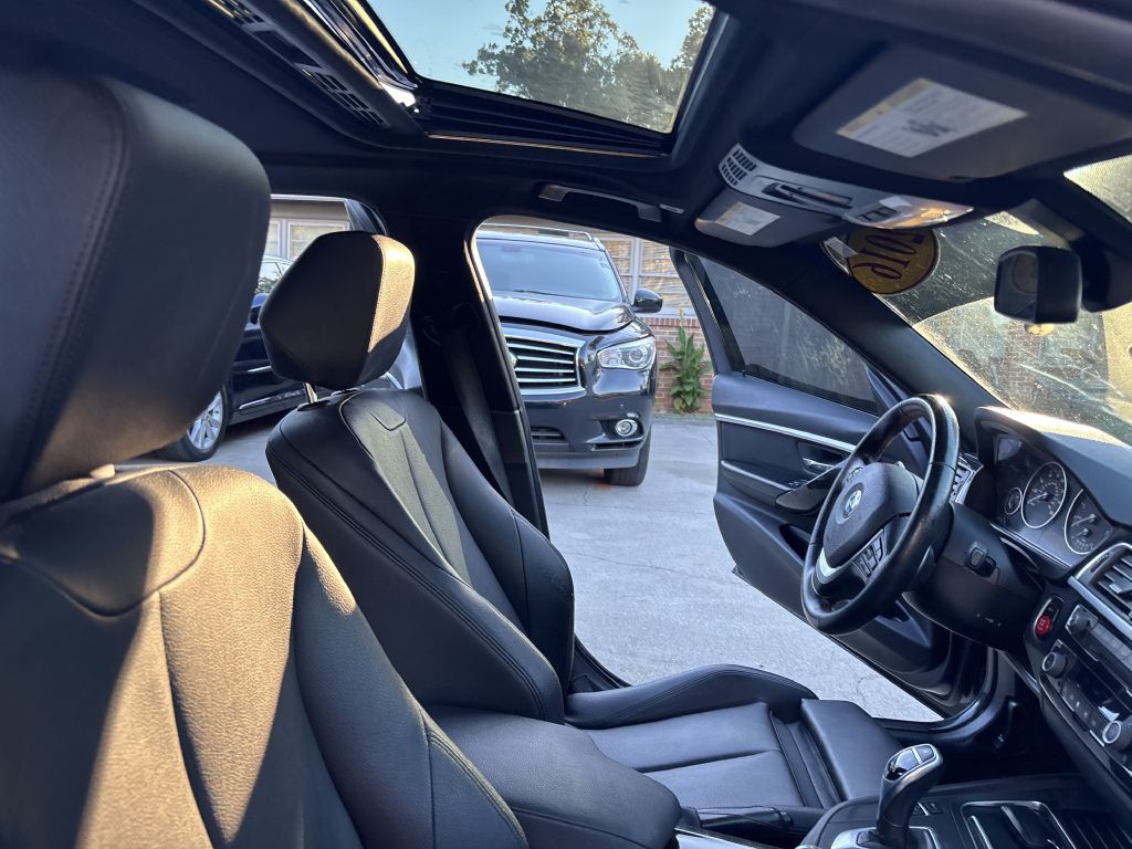 2016 BMW 3 Series Image 11