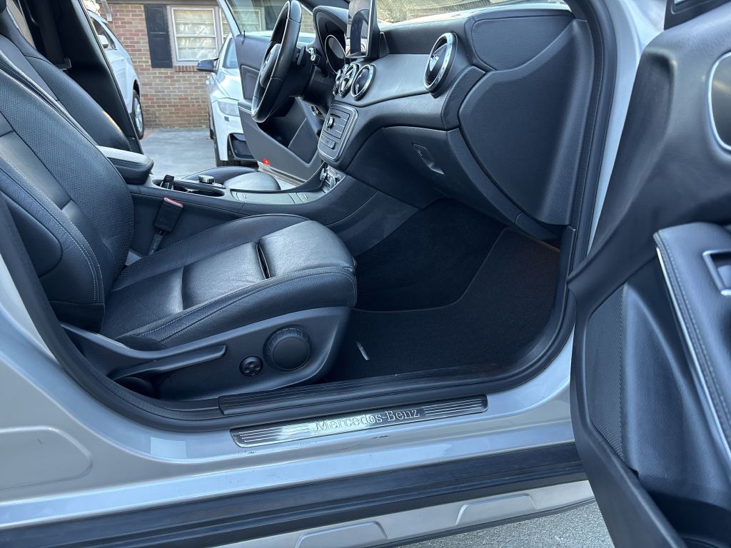 2016 Mercedes-Benz GLA-Class Image 10