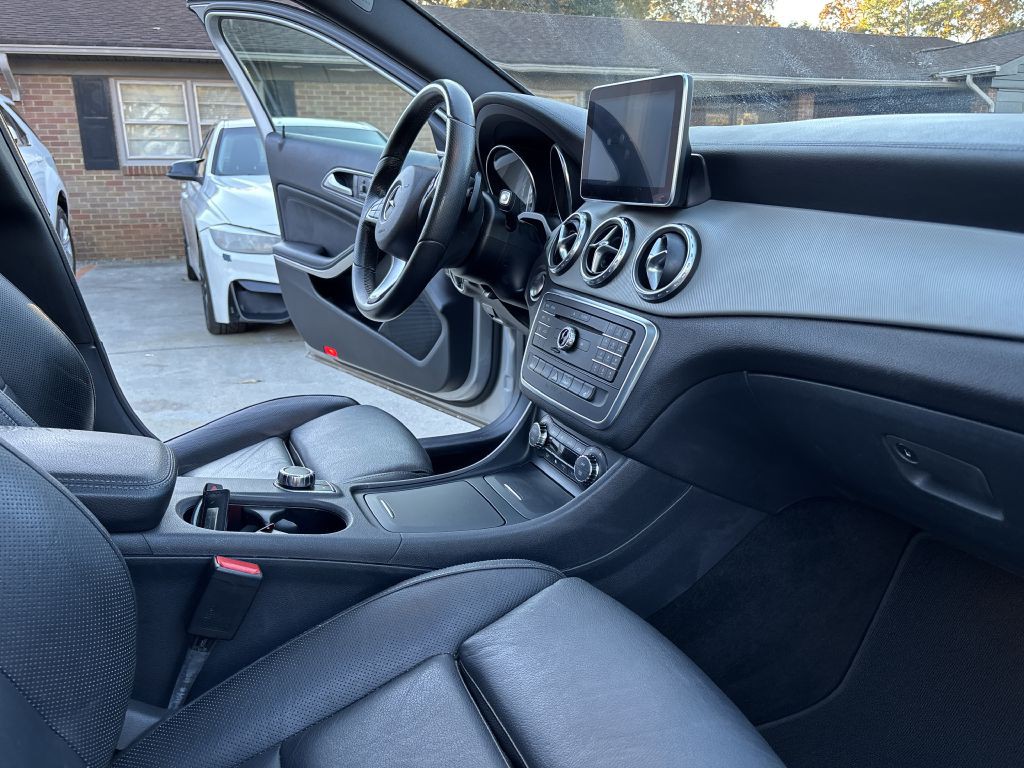 2016 Mercedes-Benz GLA-Class Image 13