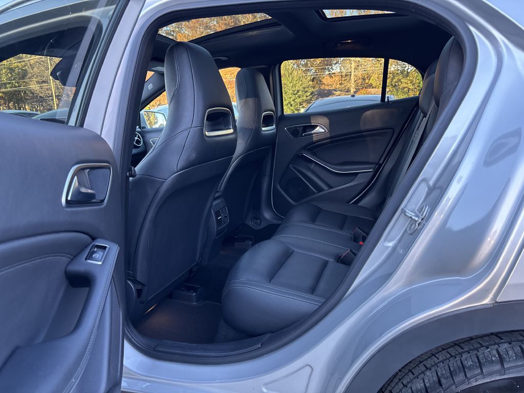 2016 Mercedes-Benz GLA-Class Image 14