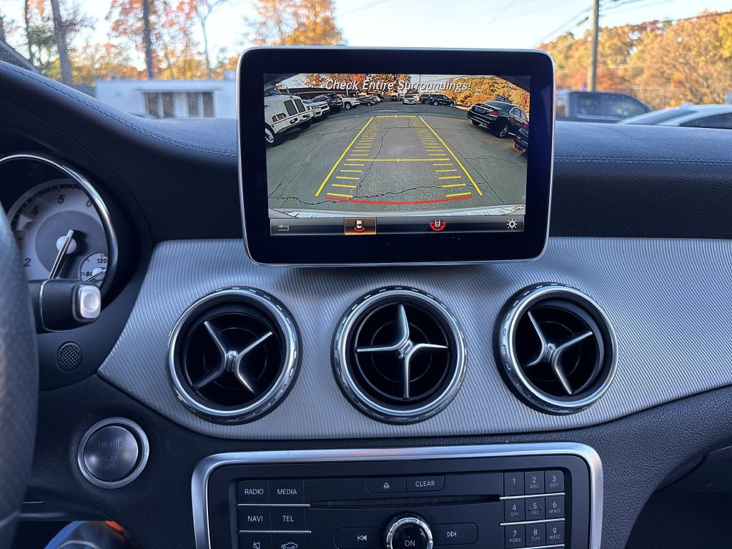 2016 Mercedes-Benz GLA-Class Image 16