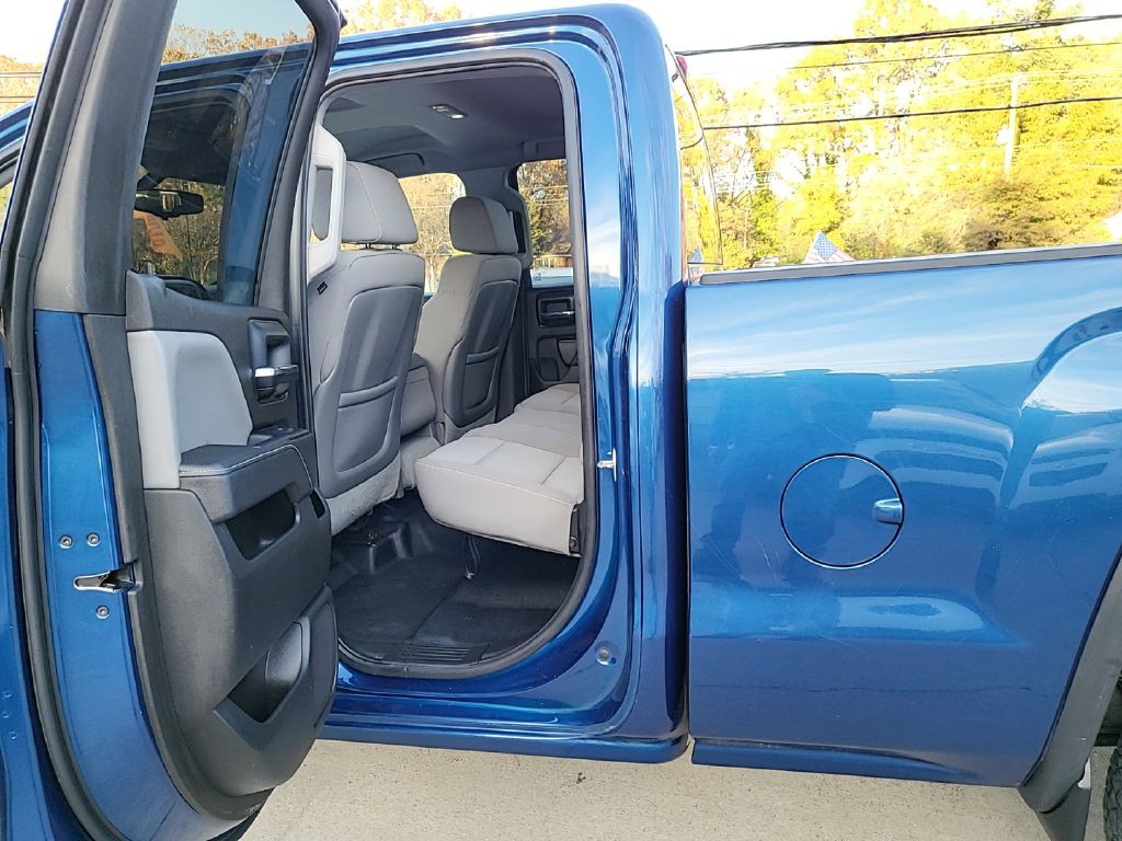 2015 GMC Sierra Image 9