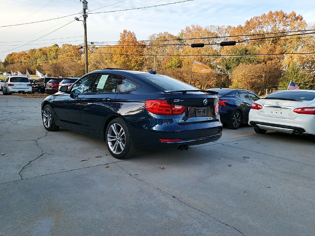 2015 BMW 3 Series Image 4