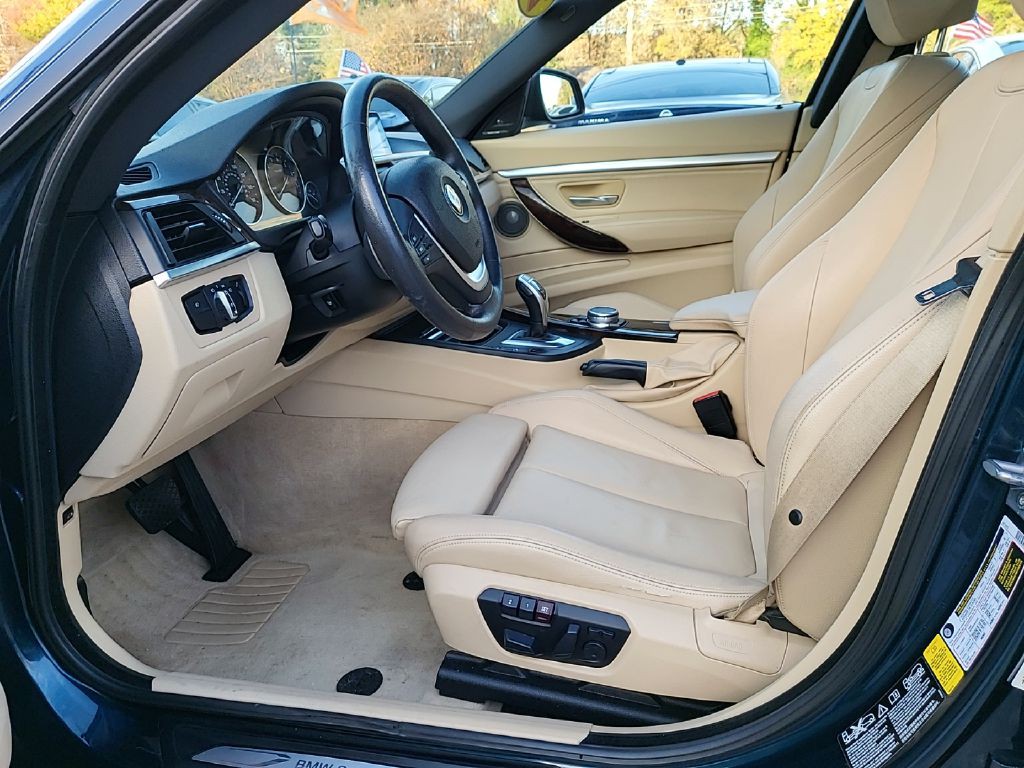 2015 BMW 3 Series Image 8