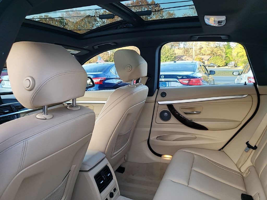 2015 BMW 3 Series Image 13