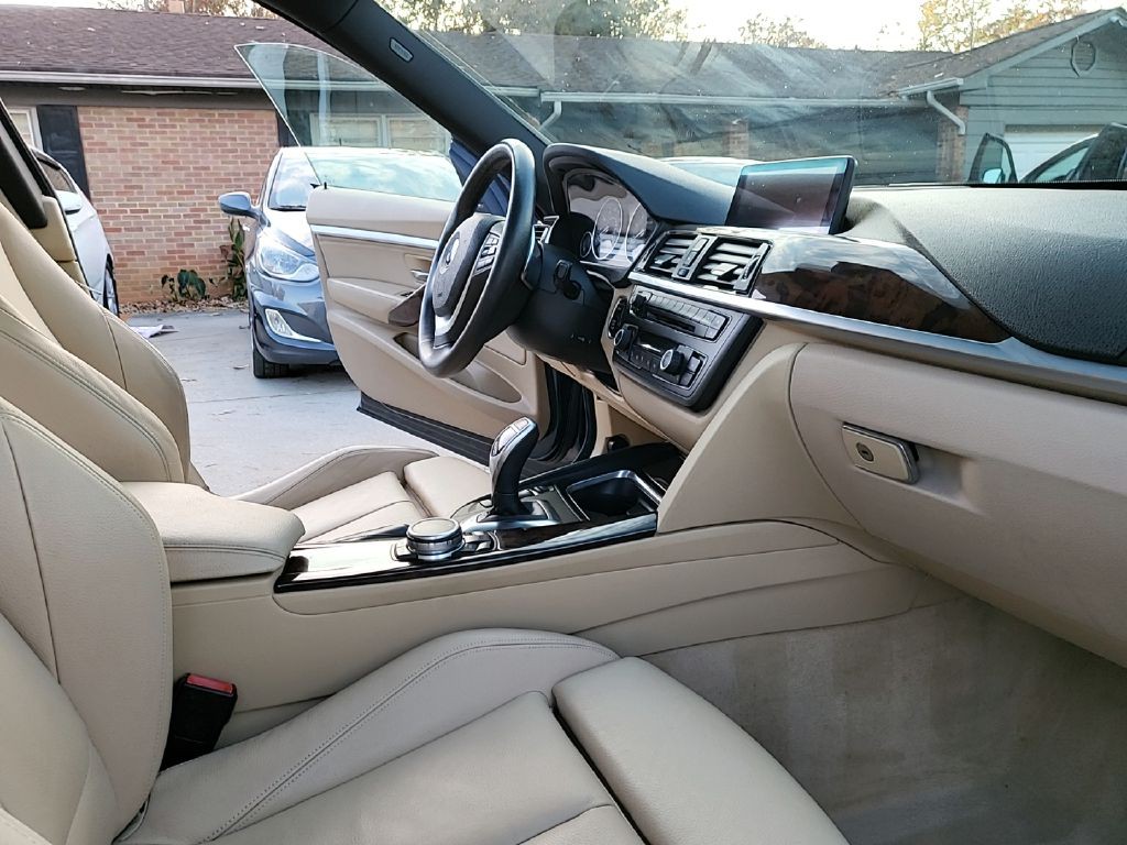 2015 BMW 3 Series Image 20