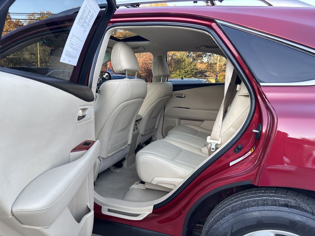 2010 Lexus RX Image 11