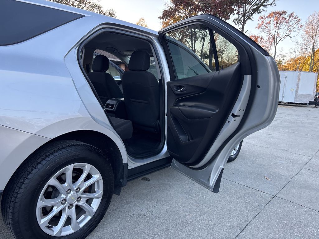 2018 Chevrolet Equinox Image 12