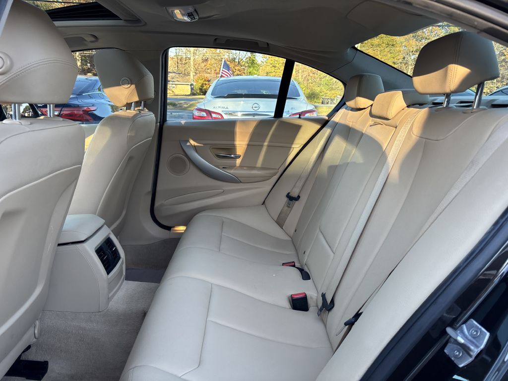 2016 BMW 3 Series Image 12
