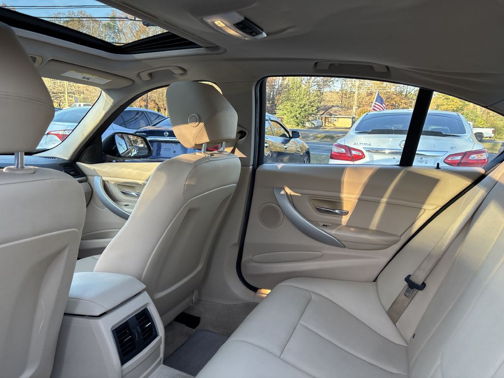 2016 BMW 3 Series Image 13