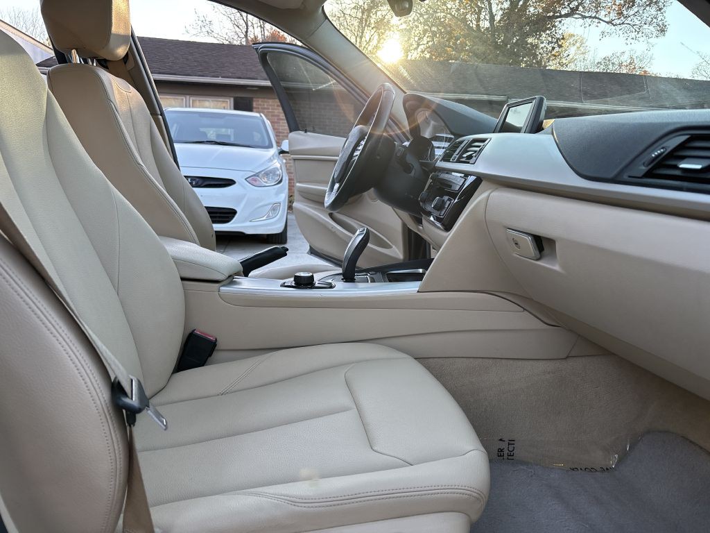 2016 BMW 3 Series Image 19