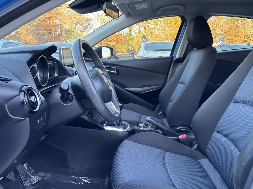 2016 Scion iA Image 9