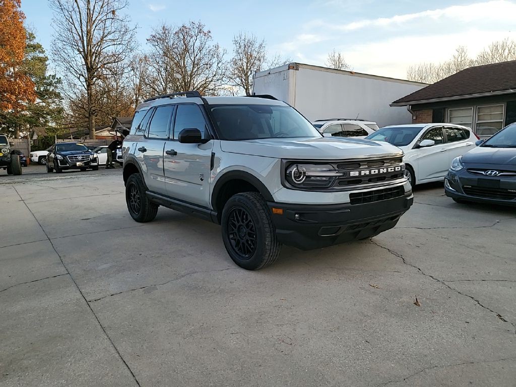 2021 Ford Bronco Image 3