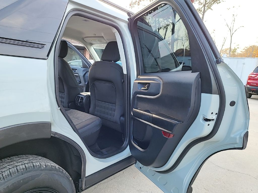 2021 Ford Bronco Image 14