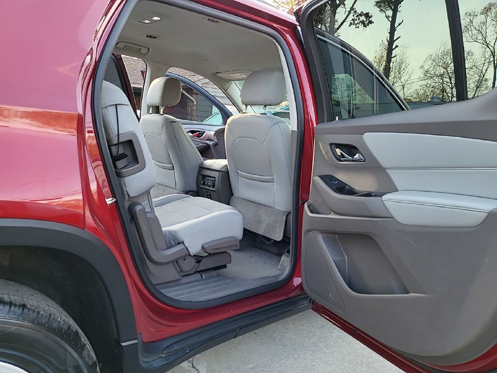 2018 Chevrolet Traverse Image 13