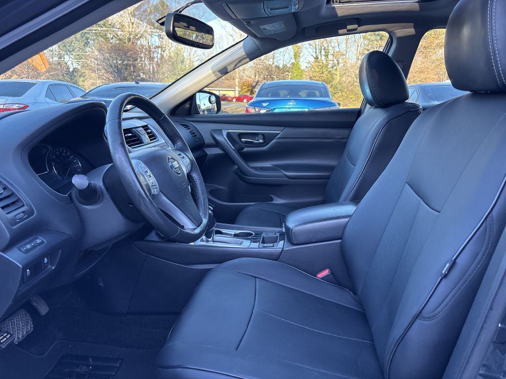 2017 Nissan Altima Image 7