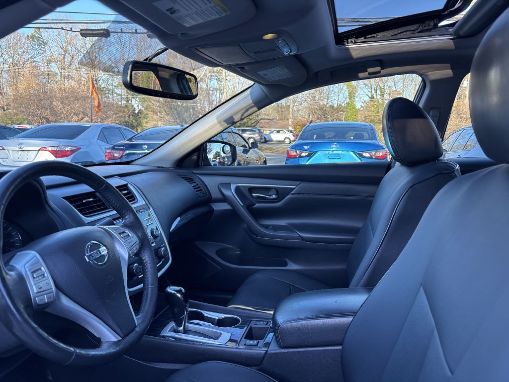 2017 Nissan Altima Image 9