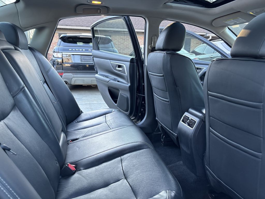 2017 Nissan Altima Image 12