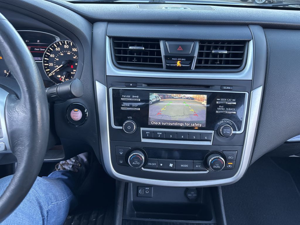 2017 Nissan Altima Image 14
