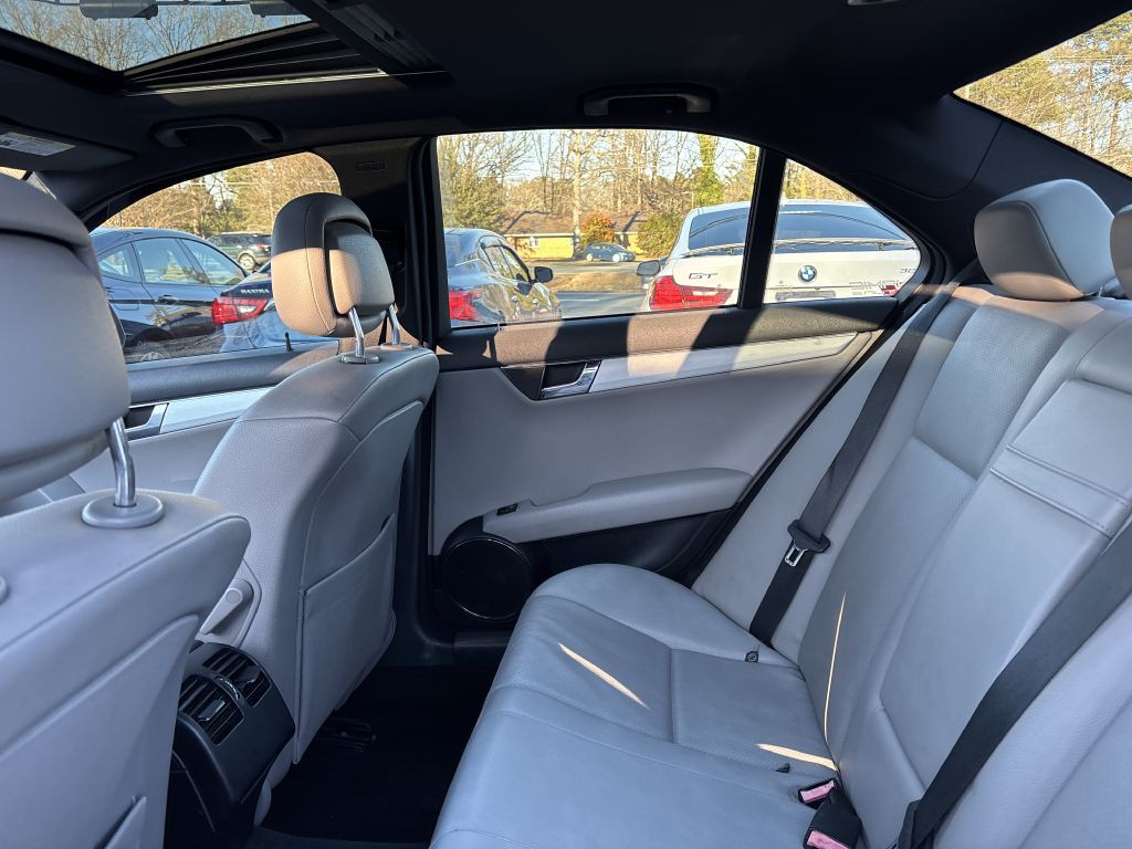 2008 Mercedes-Benz C-Class Image 12