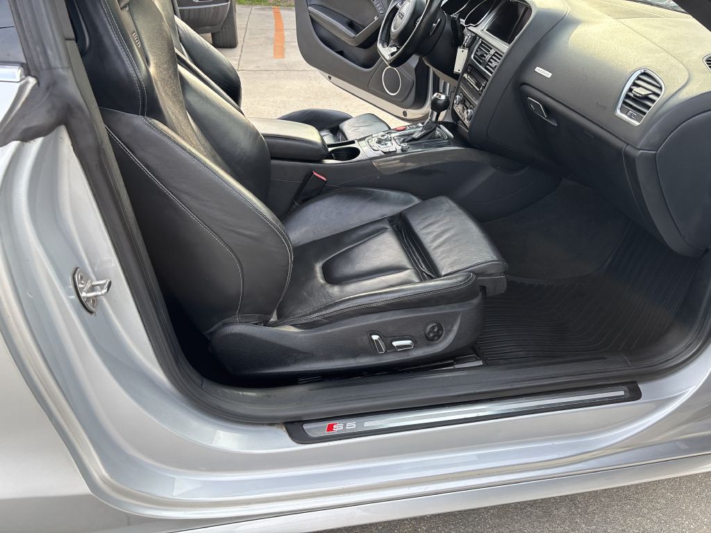 2013 Audi S5 Image 17