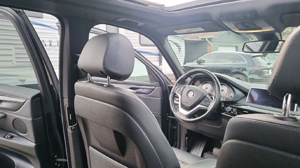 2018 BMW X5 Image 27