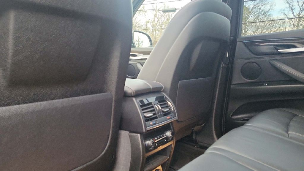 2018 BMW X5 Image 34