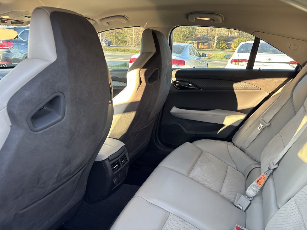 2017 Cadillac ATS Image 12