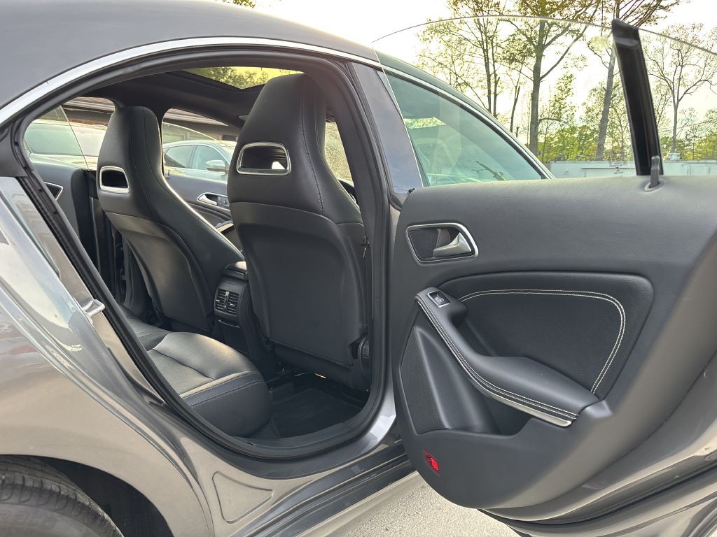 2016 Mercedes-Benz CLA-Class Image 17