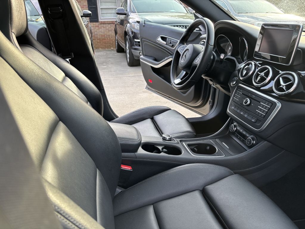 2016 Mercedes-Benz CLA-Class Image 23