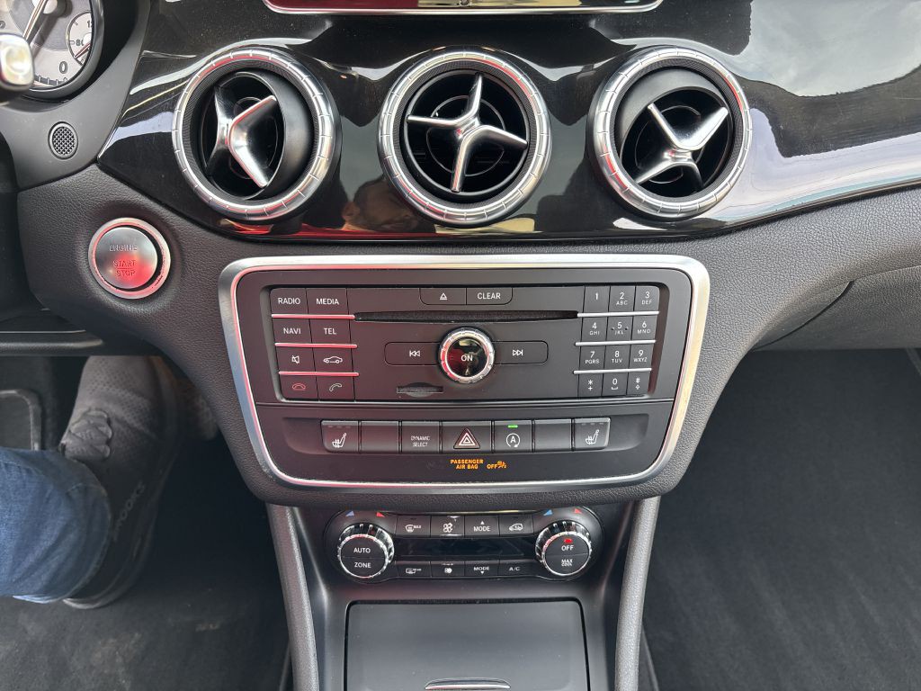 2016 Mercedes-Benz CLA-Class Image 27