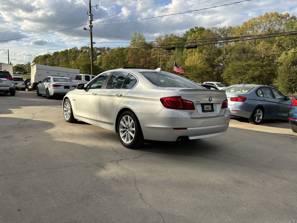2013 BMW 5 Series Image 4