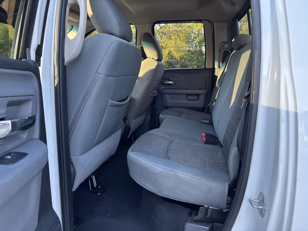 2016 RAM 1500 Image 9