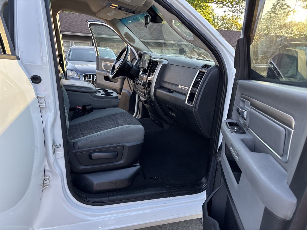 2016 RAM 1500 Image 18